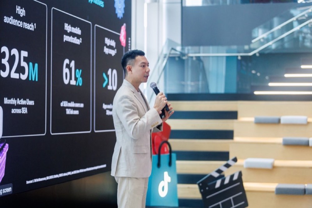 Por speaking at a TikTok event